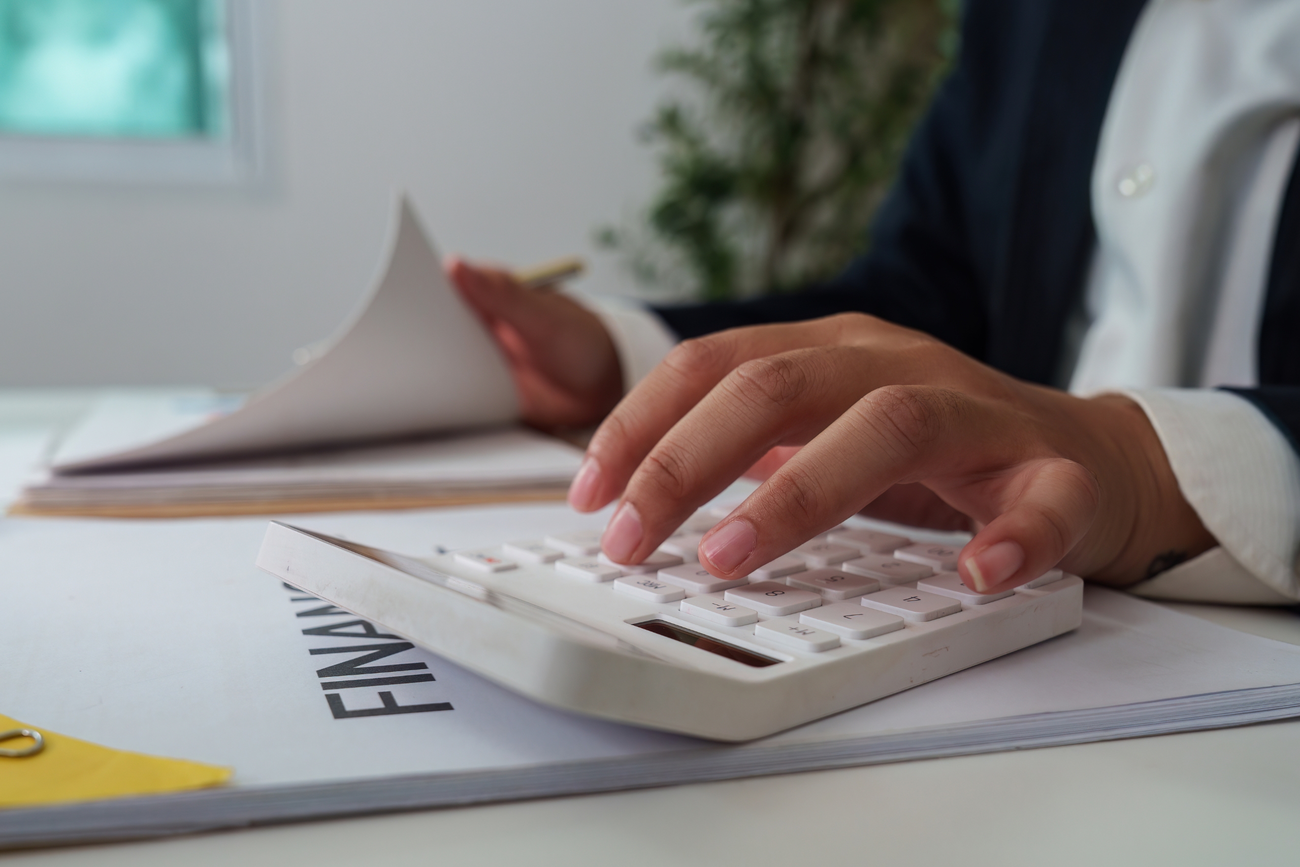 Why Everyday Consumers Are Relearning Financial Basics in a High-Inflation World