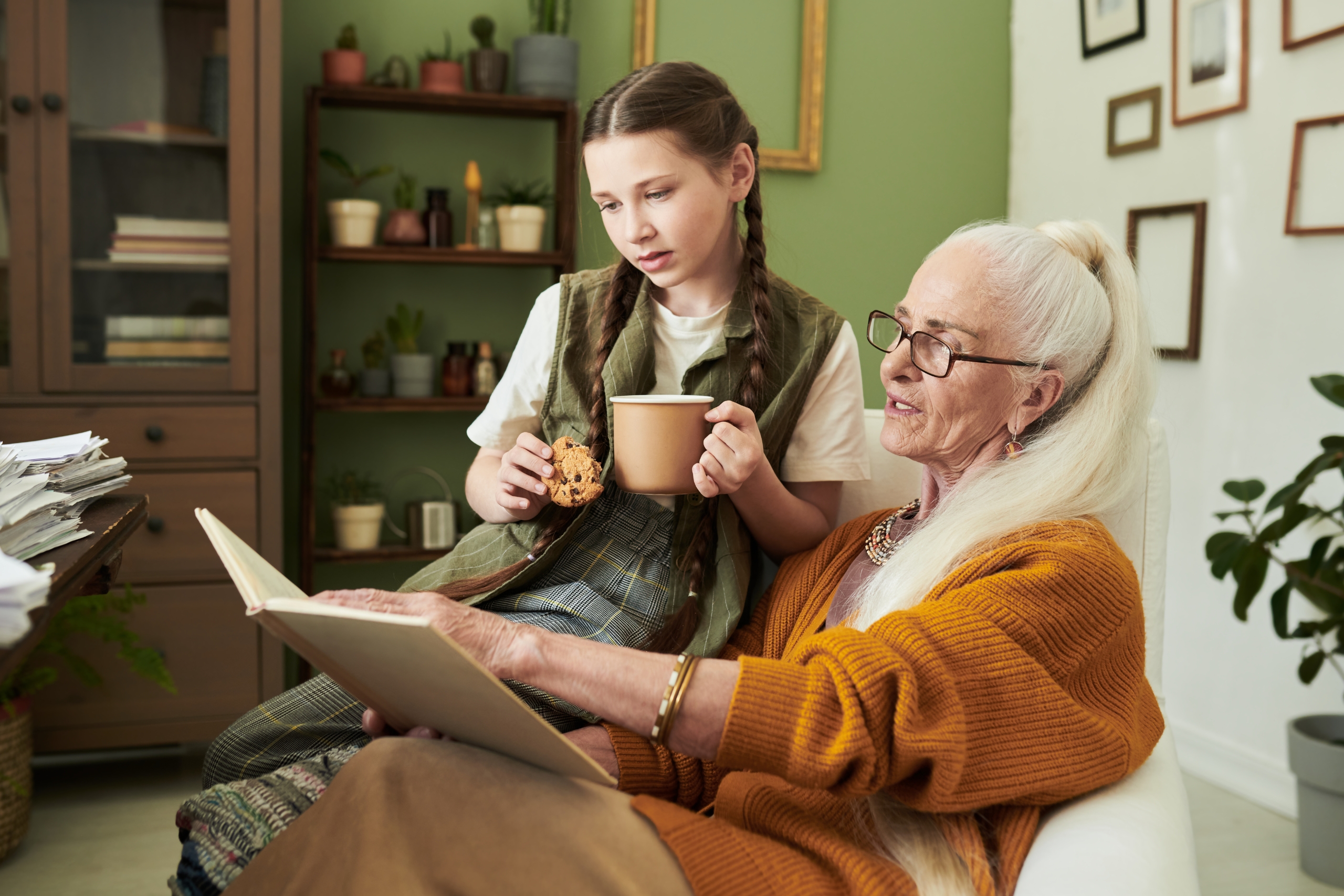 Why Inter-Generational Home Sharing Is Becoming a New Housing Solution
